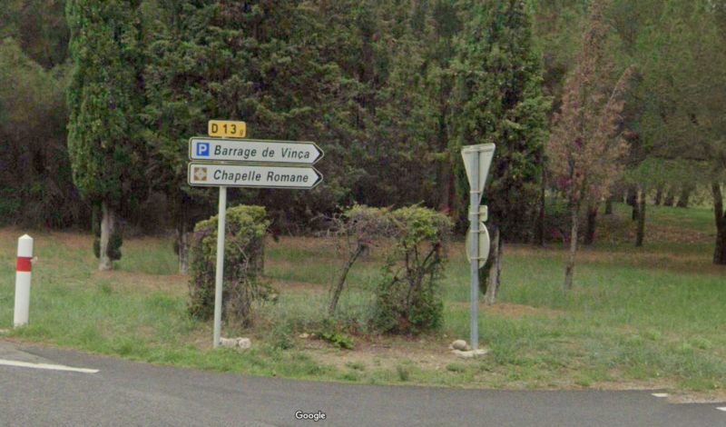 Parking au barrage de vinça