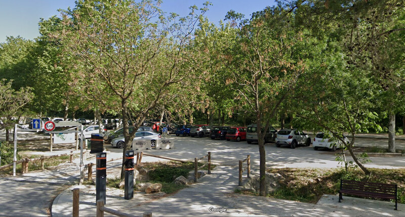 Parking du lac jean marie Rouchè (lac du Cres)
