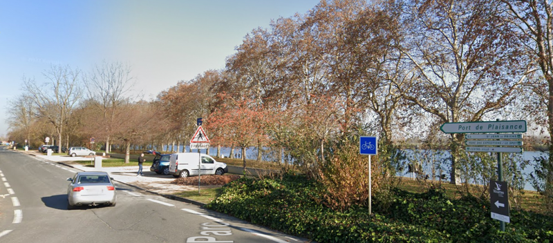 Parking en bords de la Saône