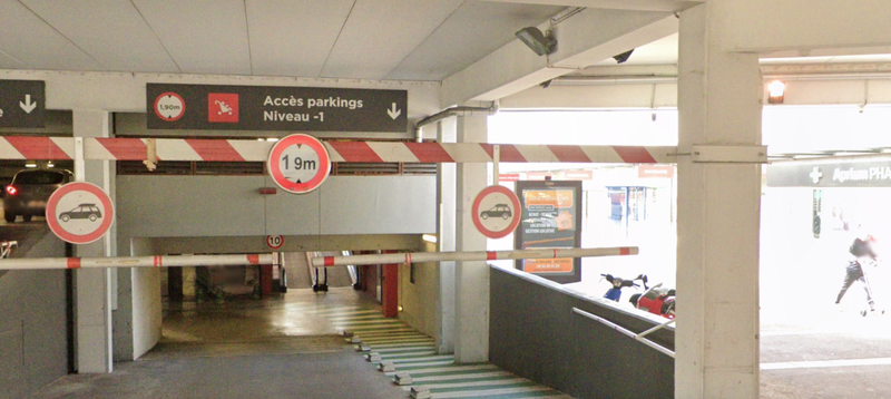 Parking géant casino Fréjus