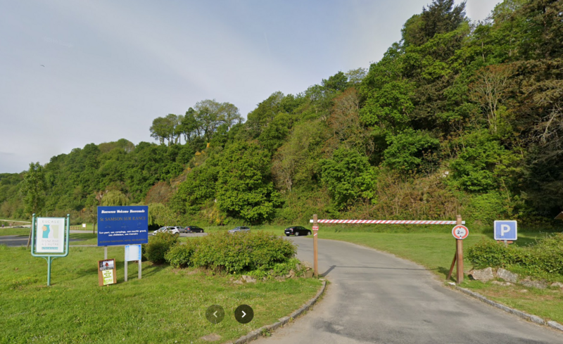 Parking La hisse à Saint-Samson-sur-Rance
