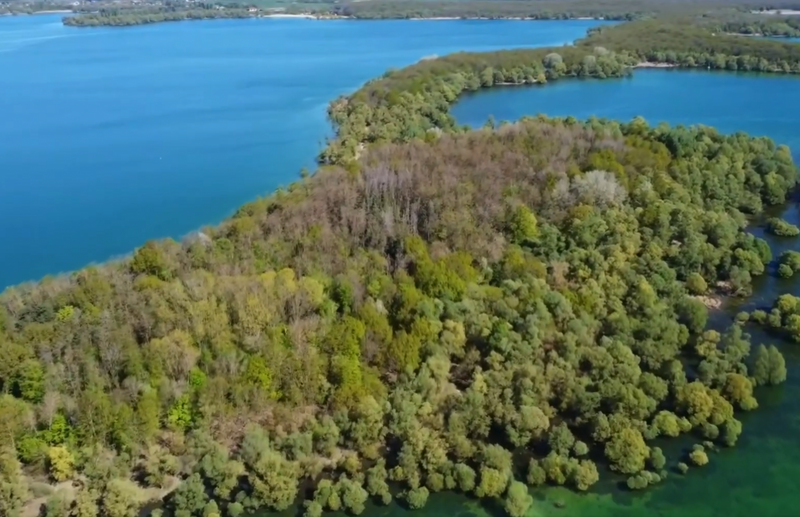 Presqu'île de la Petite Italie du Lac d'Orient